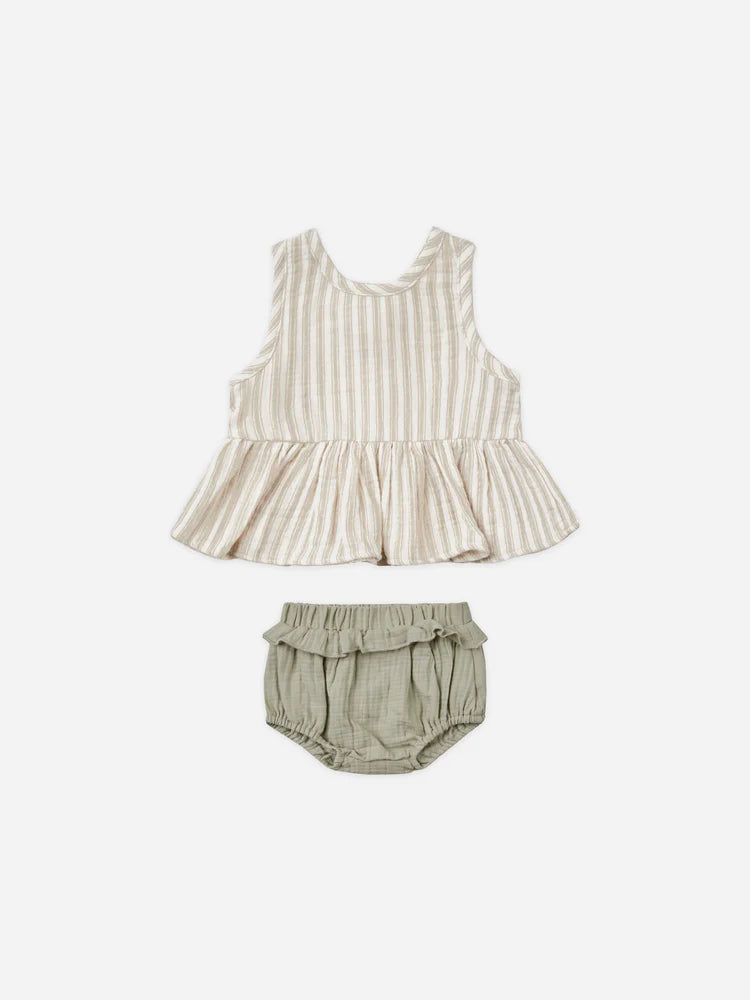 Sleeveless peplum set