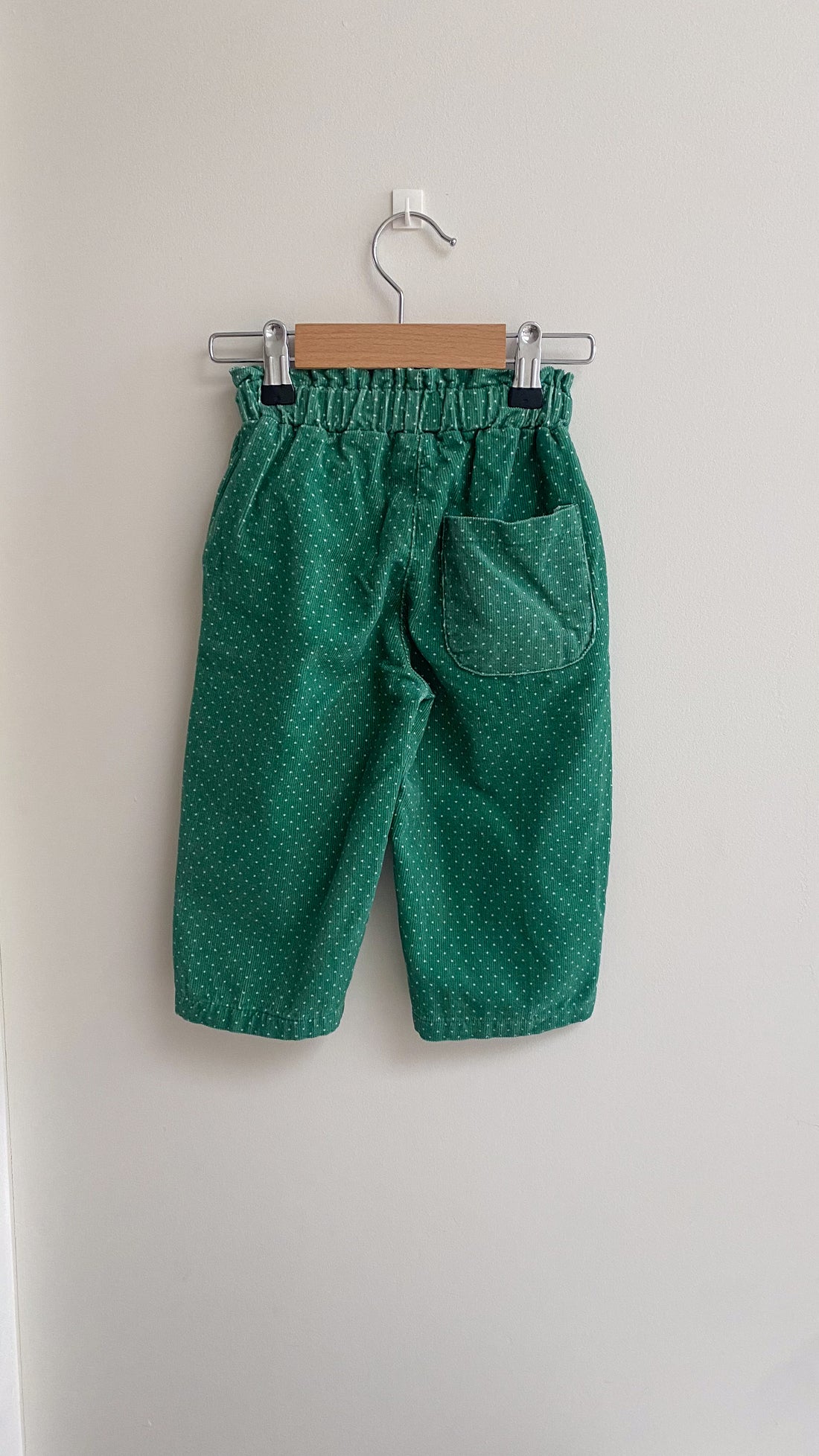 Small dot pants