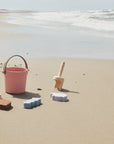 Leo beach set coral