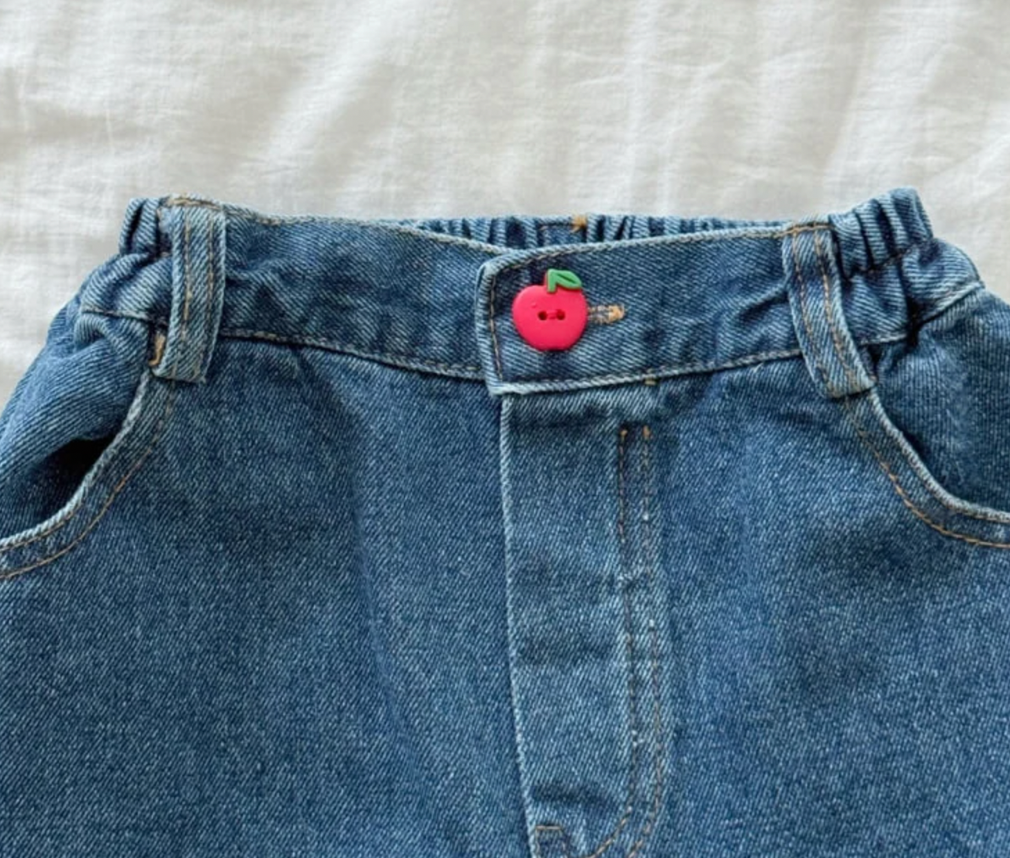 Heart patch denim pants