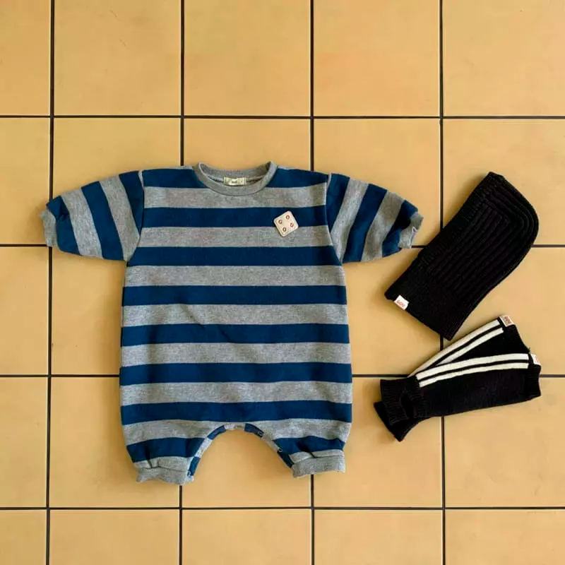 Onesie met streepjes