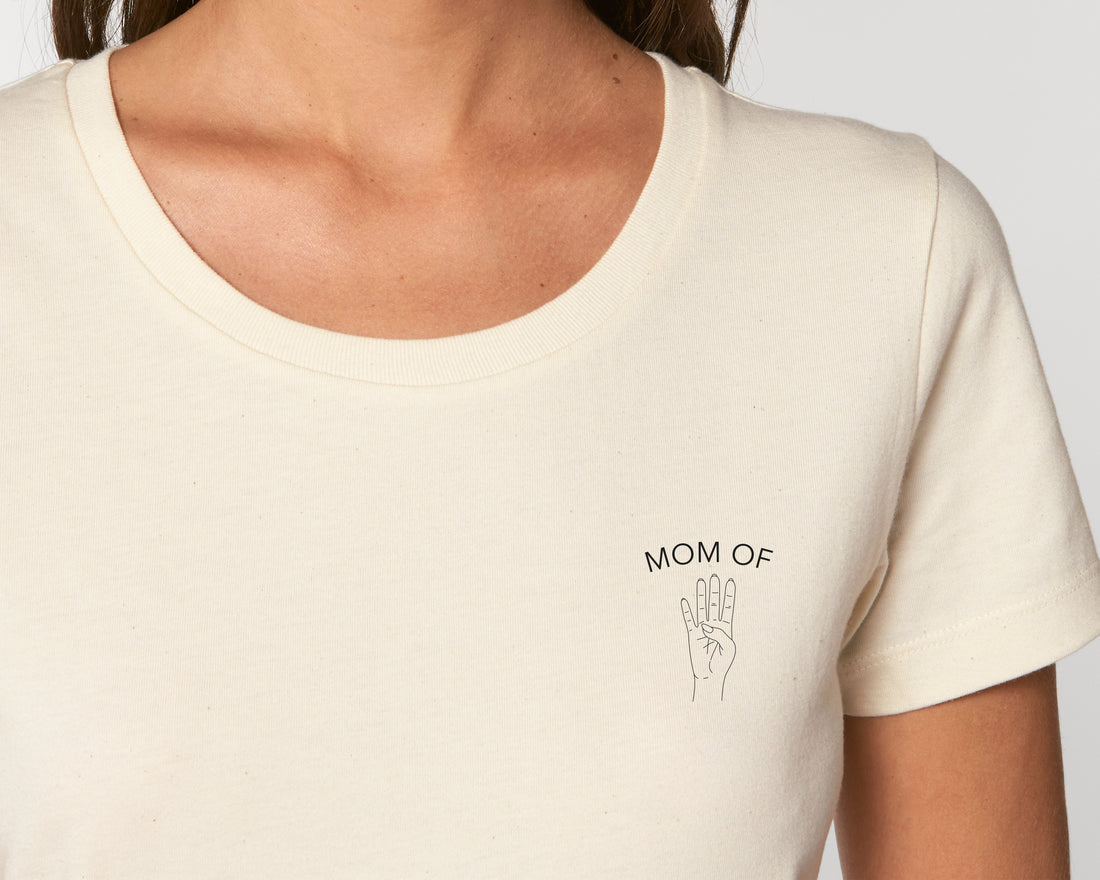 'Mom of' t-shirt - Natural Raw (PRE-ORDER)